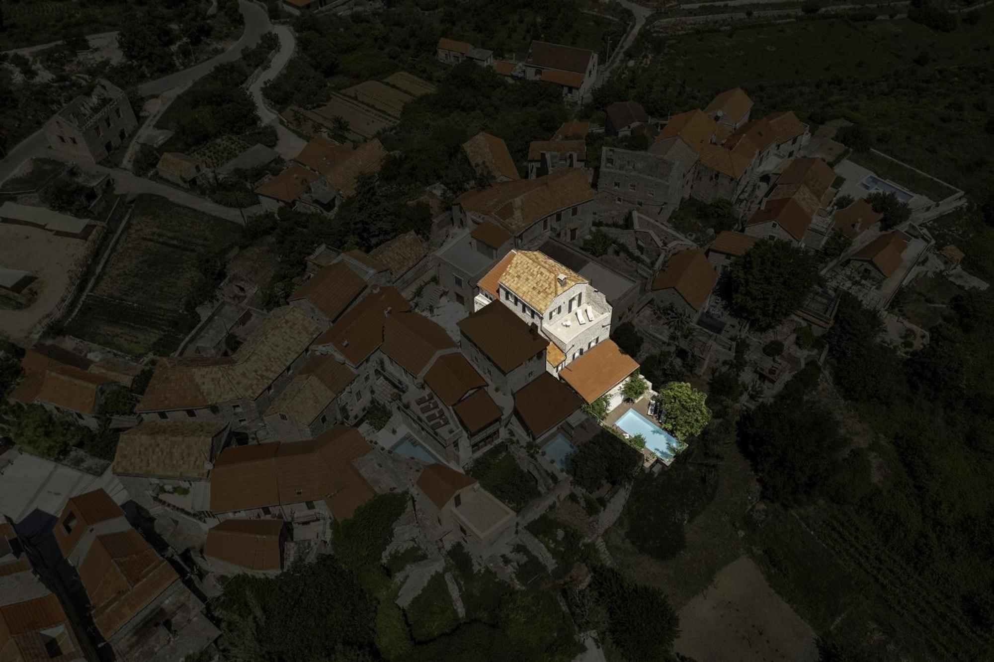 Dvor Pitve Villas イェルサ エクステリア 写真
