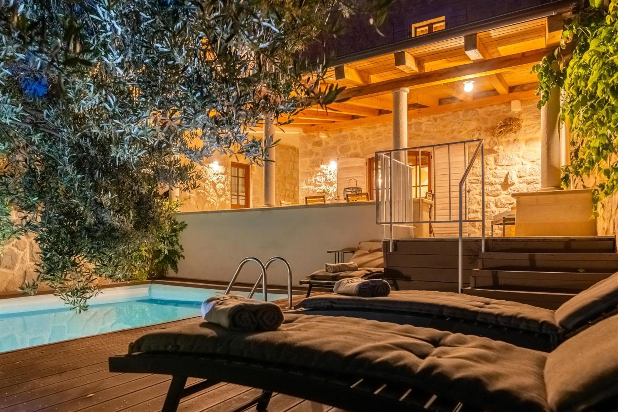 Dvor Pitve Villas イェルサ 部屋 写真
