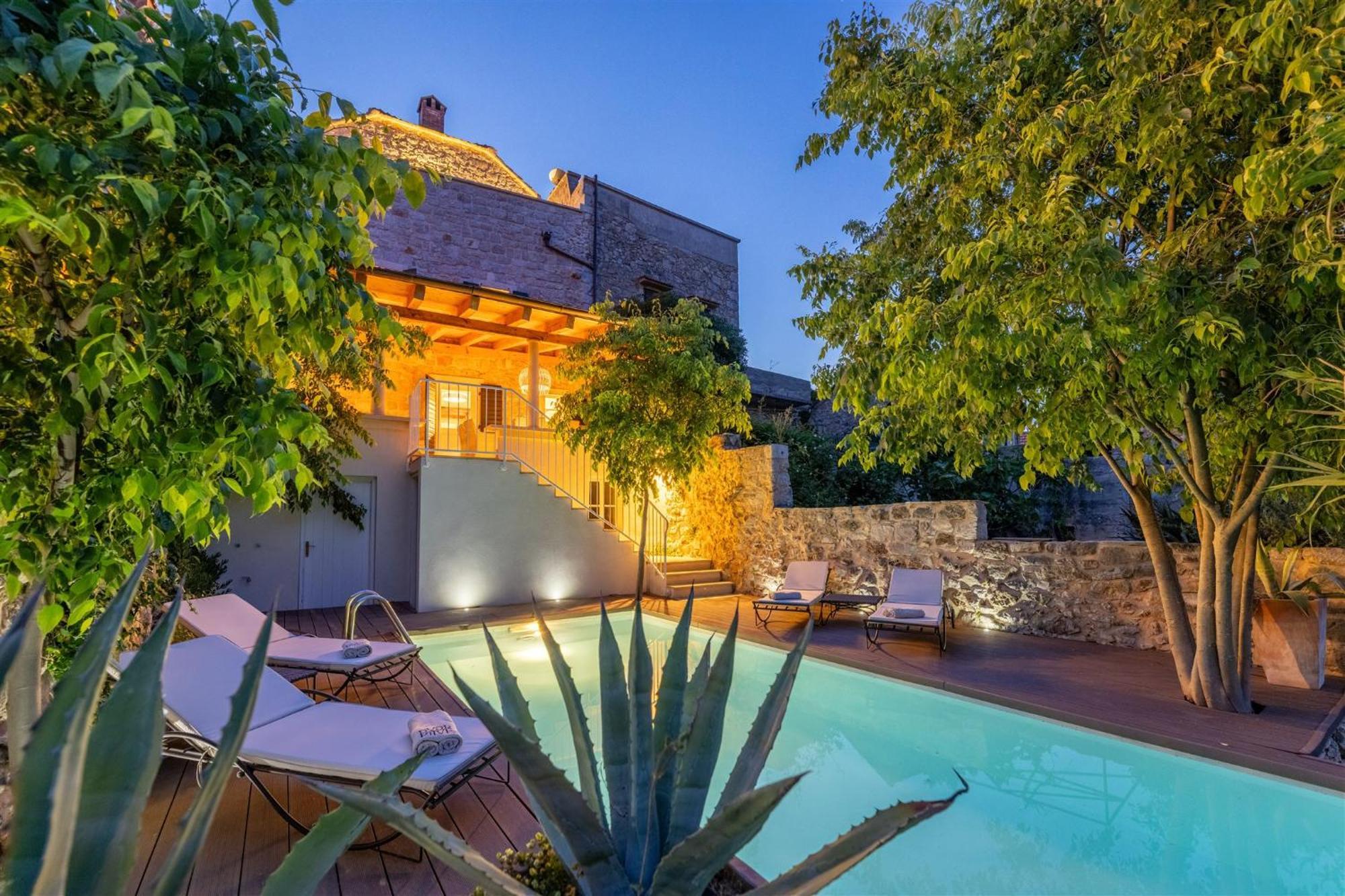 Dvor Pitve Villas イェルサ 部屋 写真